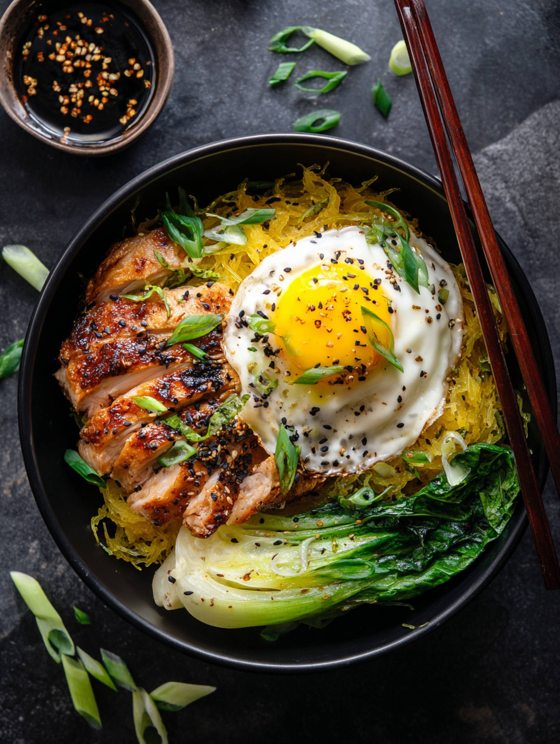 Thai Basil Chicken Bowl [Low Carb]