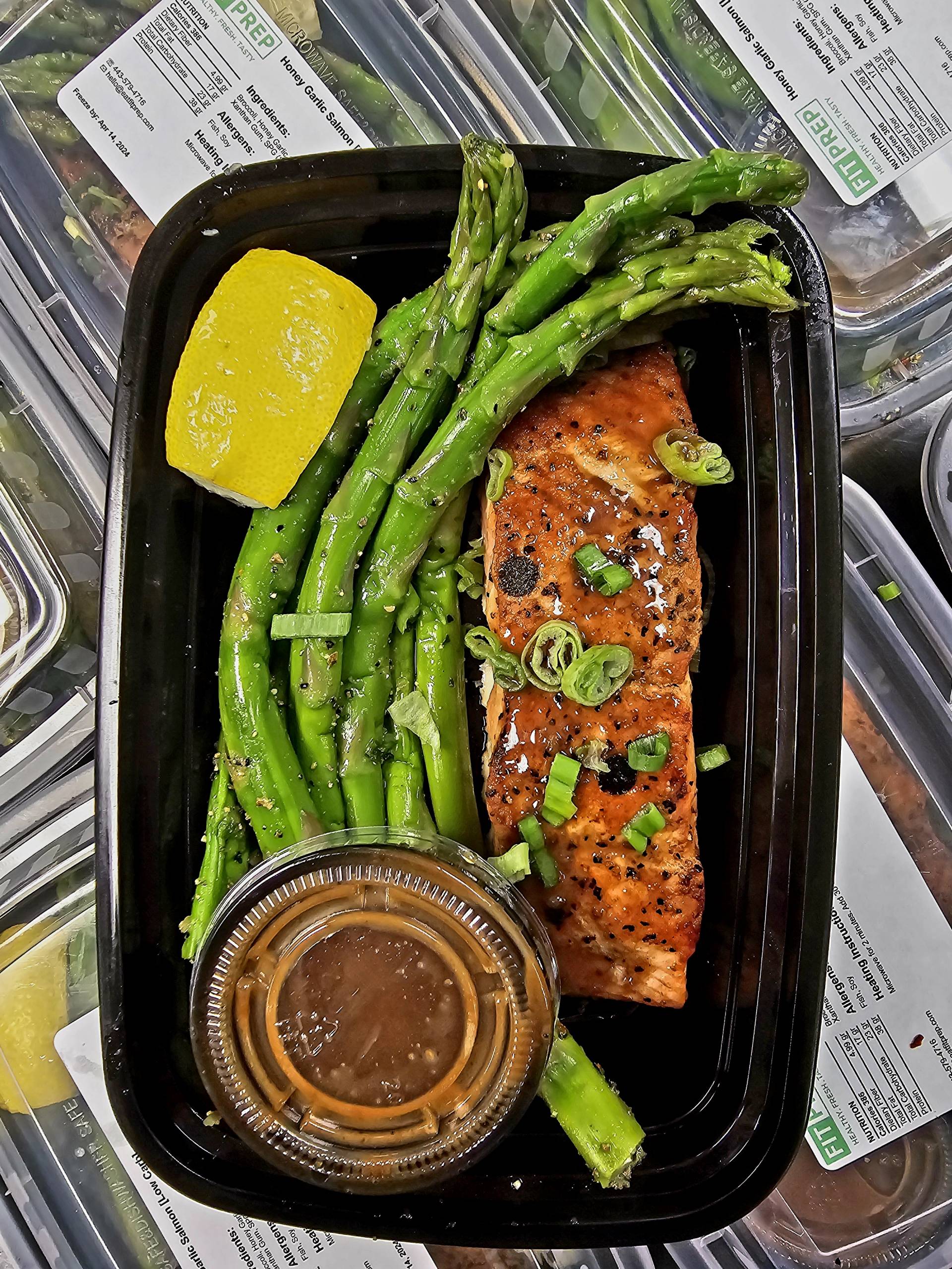 Honey Garlic Salmon [Low Carb]