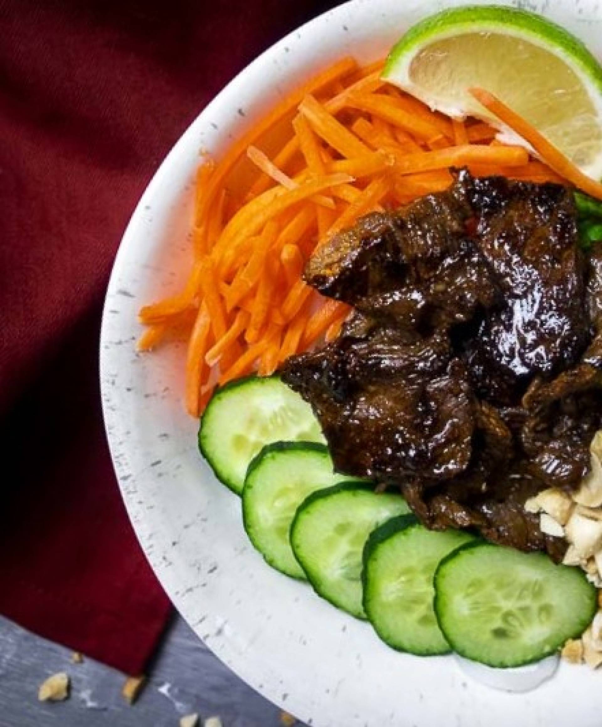 Vietnamese Beef Bowl [Low Carb]