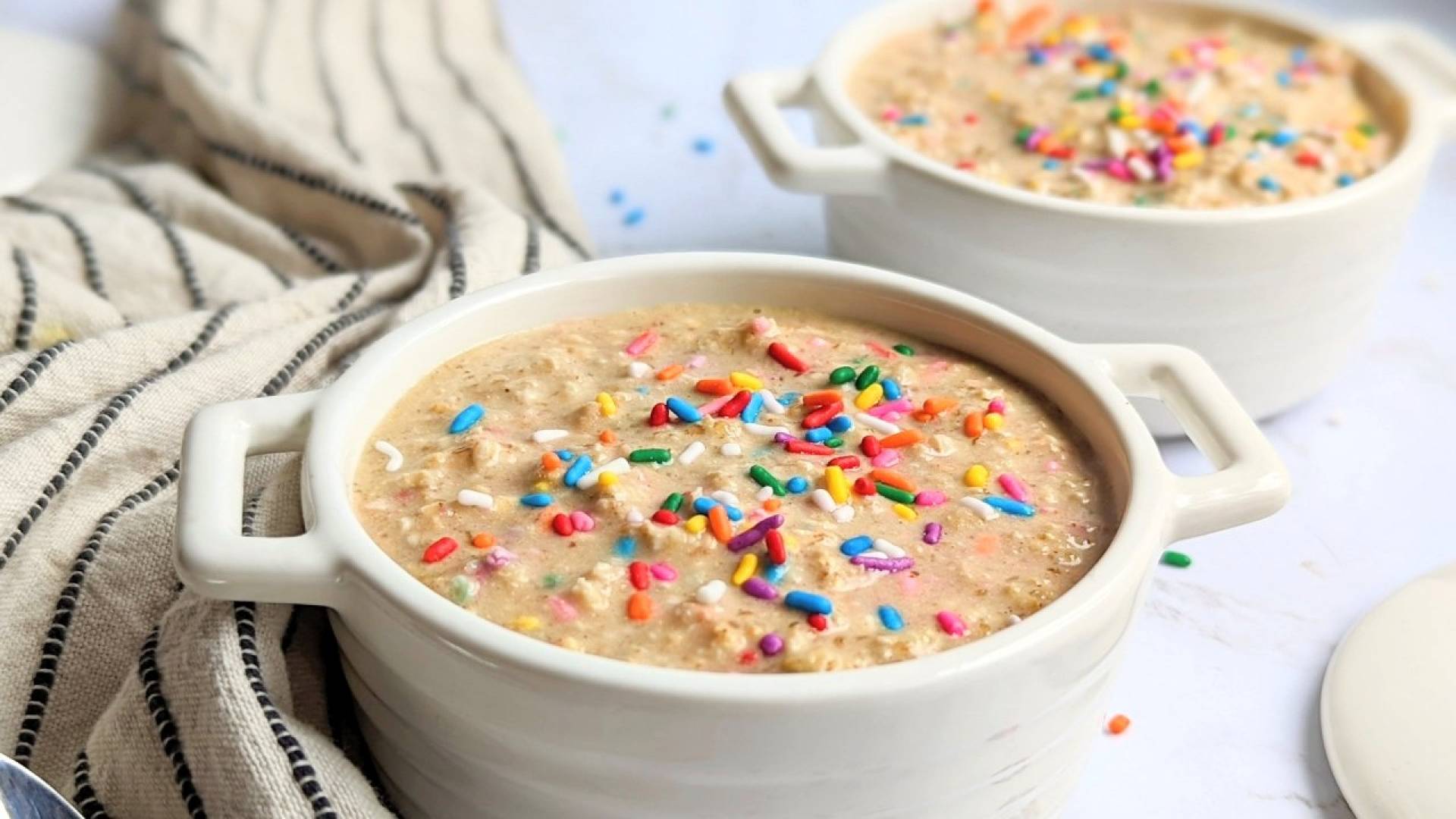 Birthday Cake Overnight Oats - Fit Prep